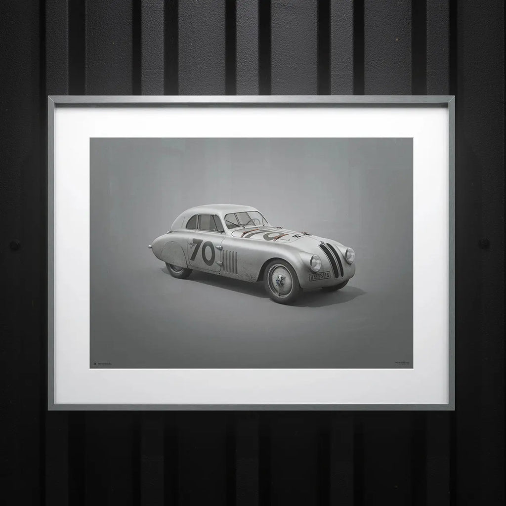 Affiche Automobilist représentant la BMW 328 Mille Miglia Argent 1940 dans un cadre gris