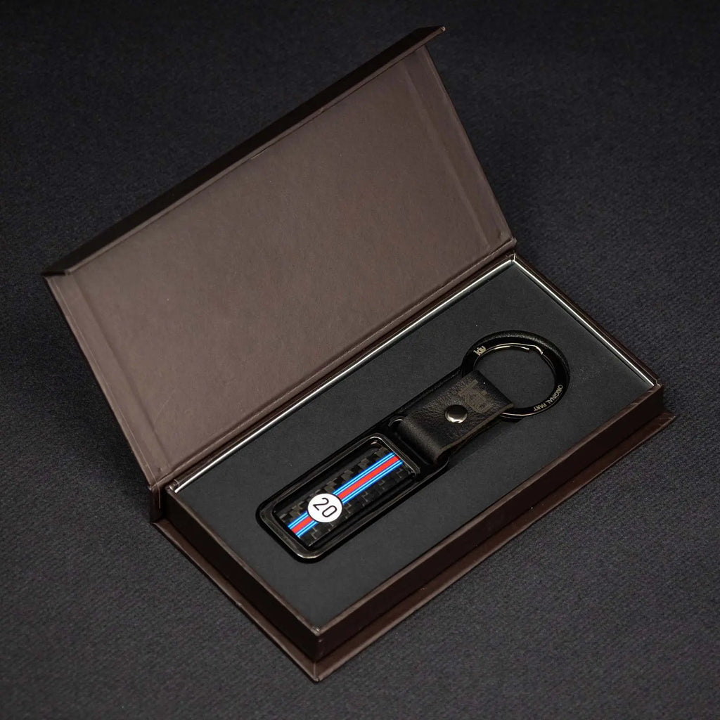 Porte-clés Véritable Carbone Upcyclé RC-01B Kiu carsandme.com