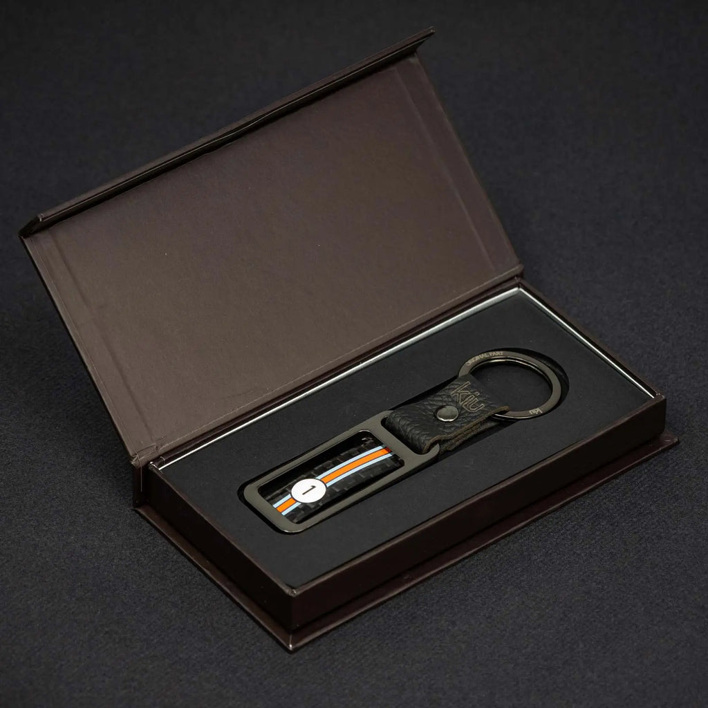 Porte-clés Véritable Carbone Upcyclé RC-02B Kiu carsandme.com