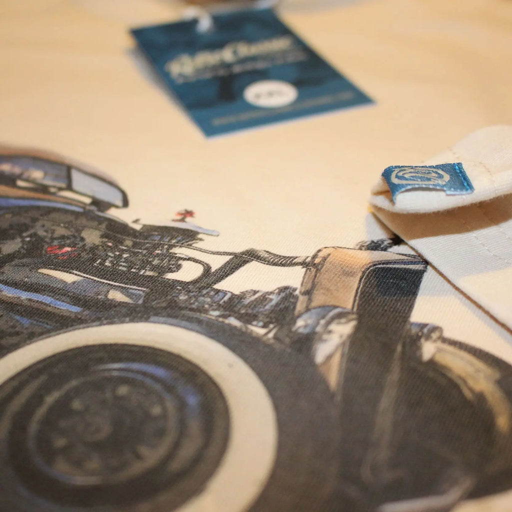 T-Shirt Kassy Buenrostro - 1946 Ratrod Chevy Truck Retro Classic carsandme.com