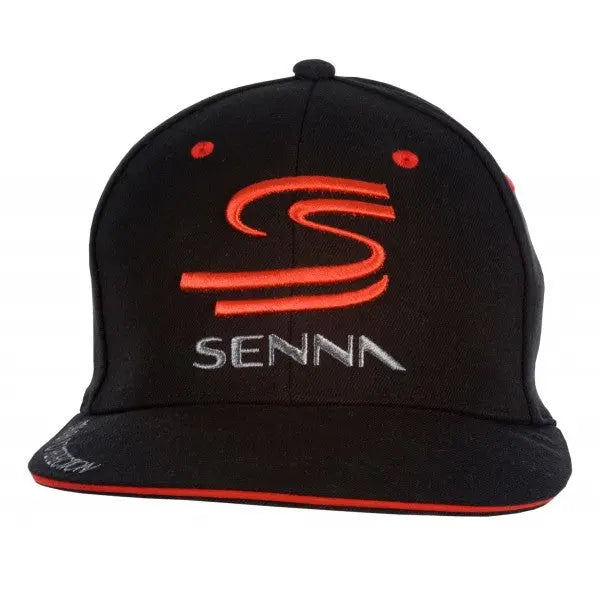 Casquette noire Senna brodé en gris et grand S rouge devant, vue de face