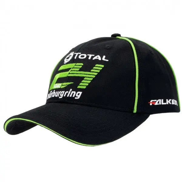 Casquette noire au logo 24h Nürburgring devant avec liserais vert, vue 3/4 gauche