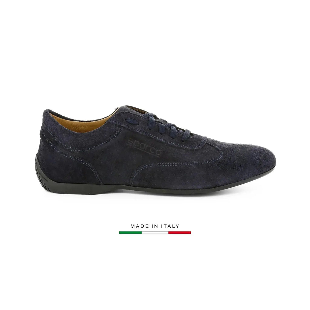 Chaussure Sparco Imola en cuir suédé bleu, made in Italy, vue de profil droit