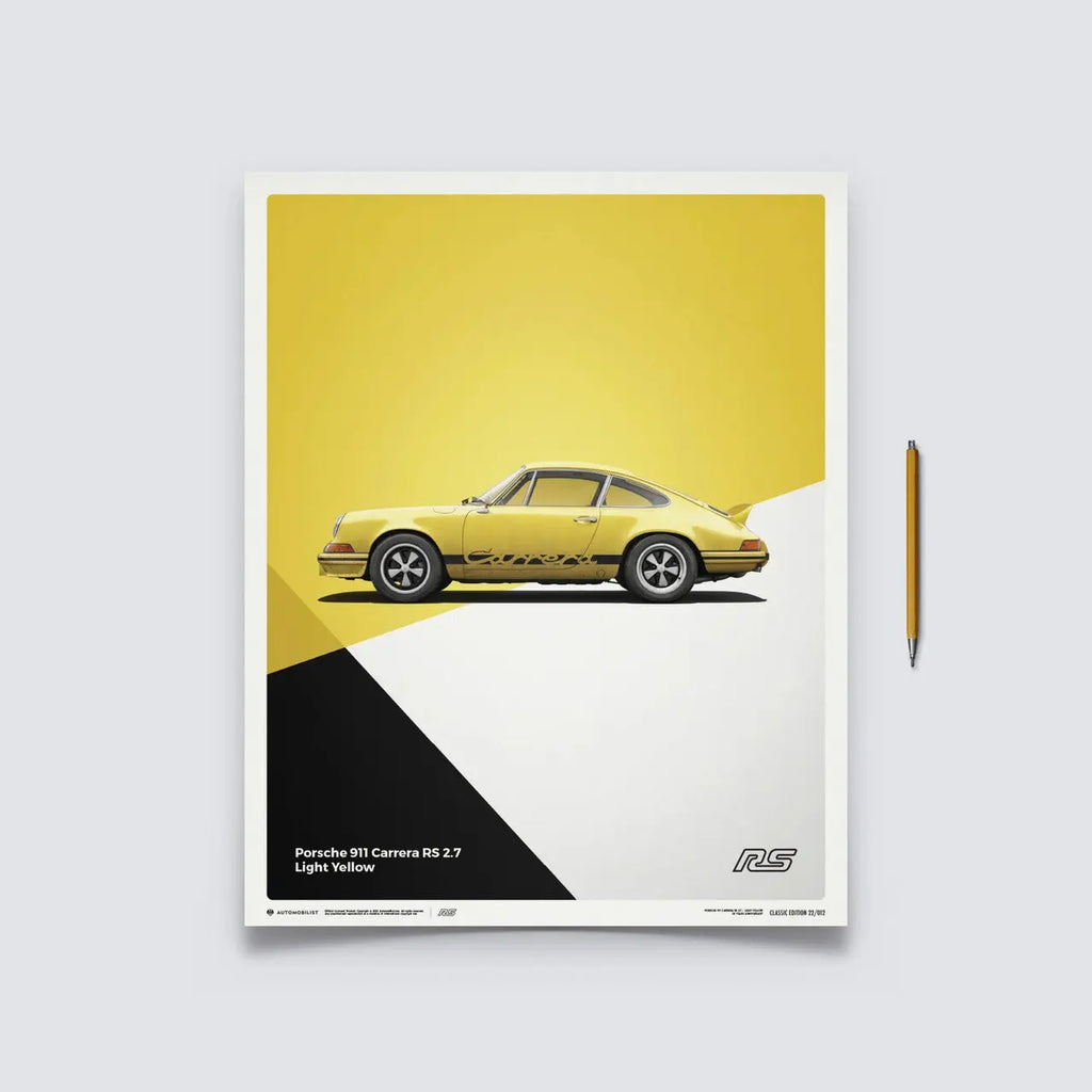 Poster Automobilist jaune avec au centre la Porsche 911 RS Jaune de profil modélisée en 3D en édition limitée
