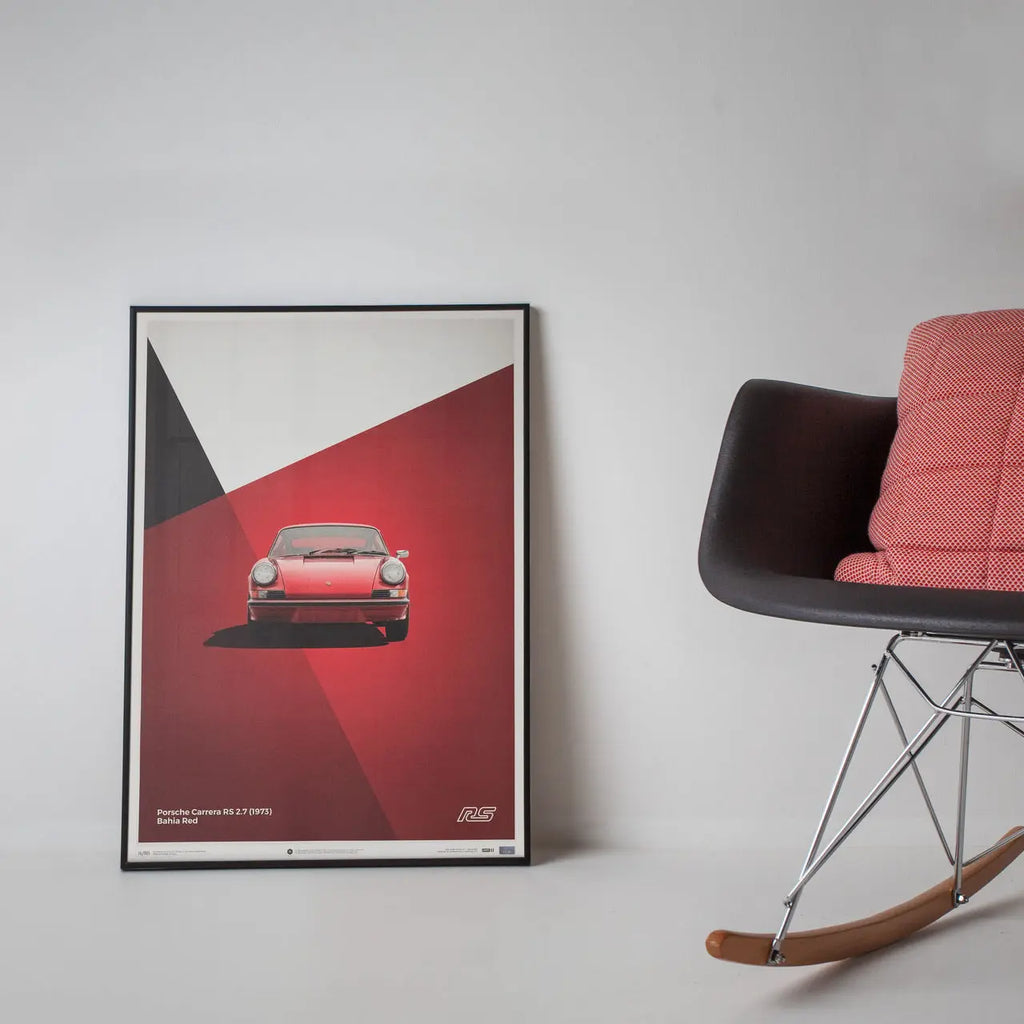 Poster Automobilist rouge avec au centre la Porsche 911 RS rouge de face modélisée en 3D en édition limitée dans un cadre noir