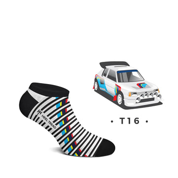 Socquette Heel Tread portée aux couleurs de la T16 à côté de la 205